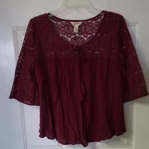 Women's Burgundy Lace Top